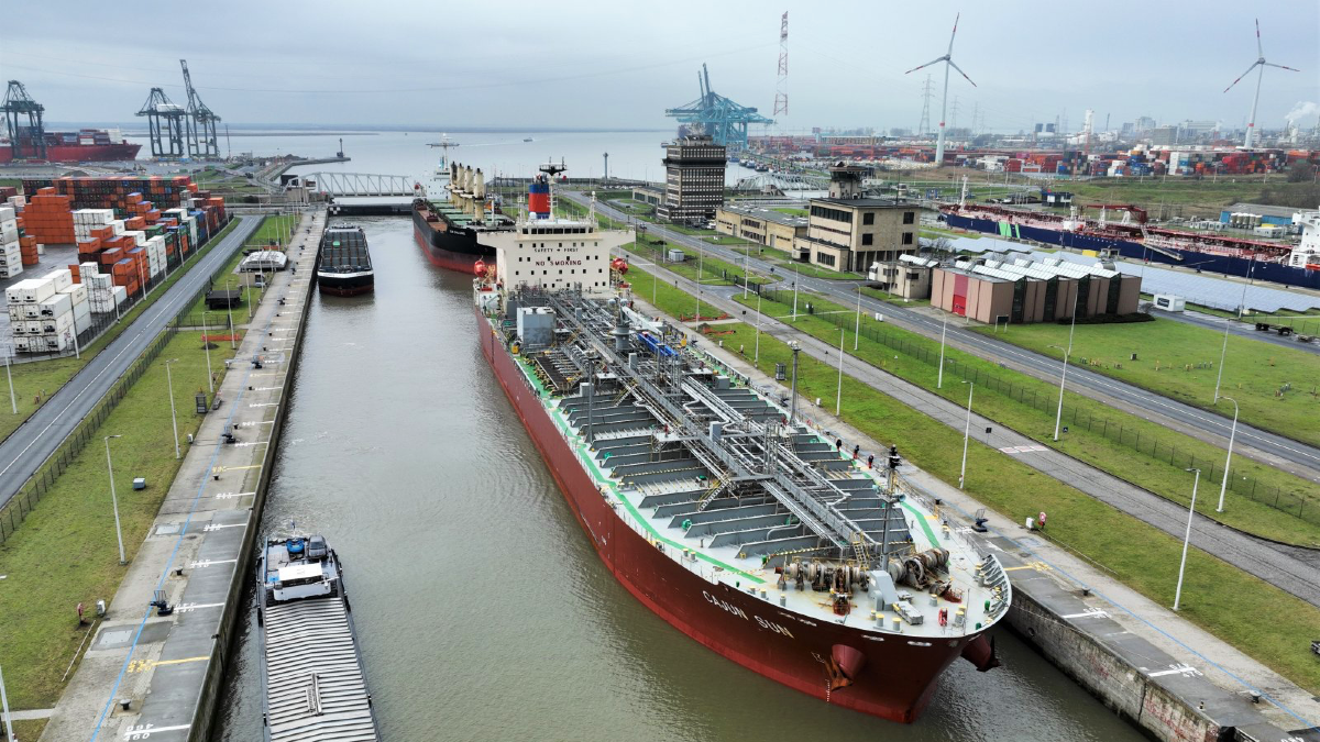 Historic net-zero voyage achieved by MOL tanker using biomethanol
